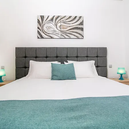 וילה Platoni Elite יאליסוס