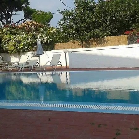 Platoni Elite וילה