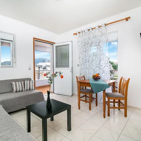 Βίλα Platoni Elite *