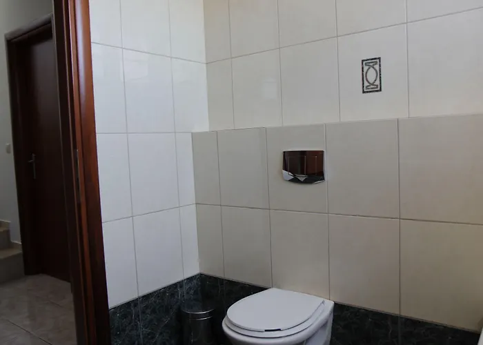 Willa Platoni Elite Jalisos