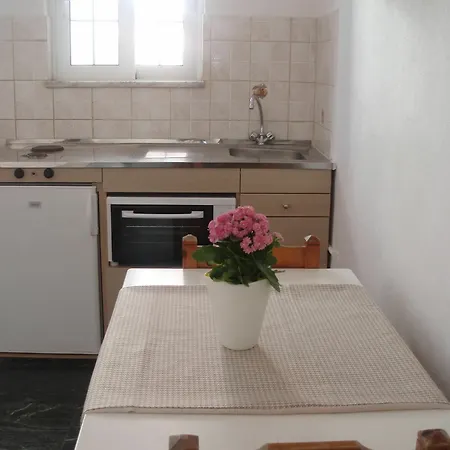 Platoni Elite * Ialysos (Rhodes)